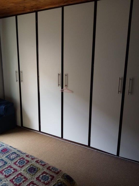 5 Bedroom Property for Sale in Ladybrand Free State